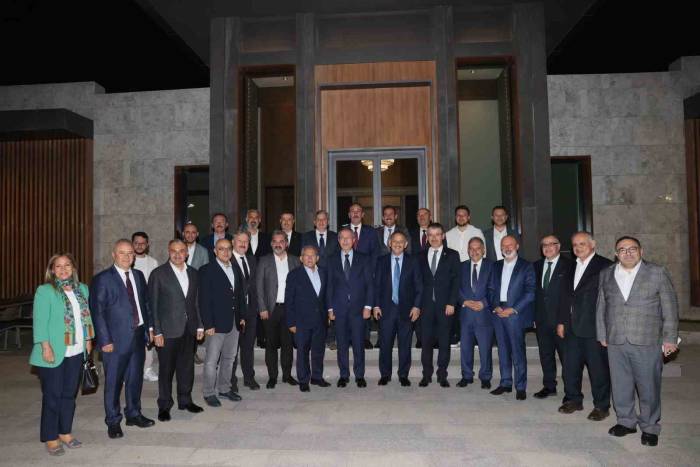 Ankara’da Büyük Kongre Öncesi Kayseri Zirvesi