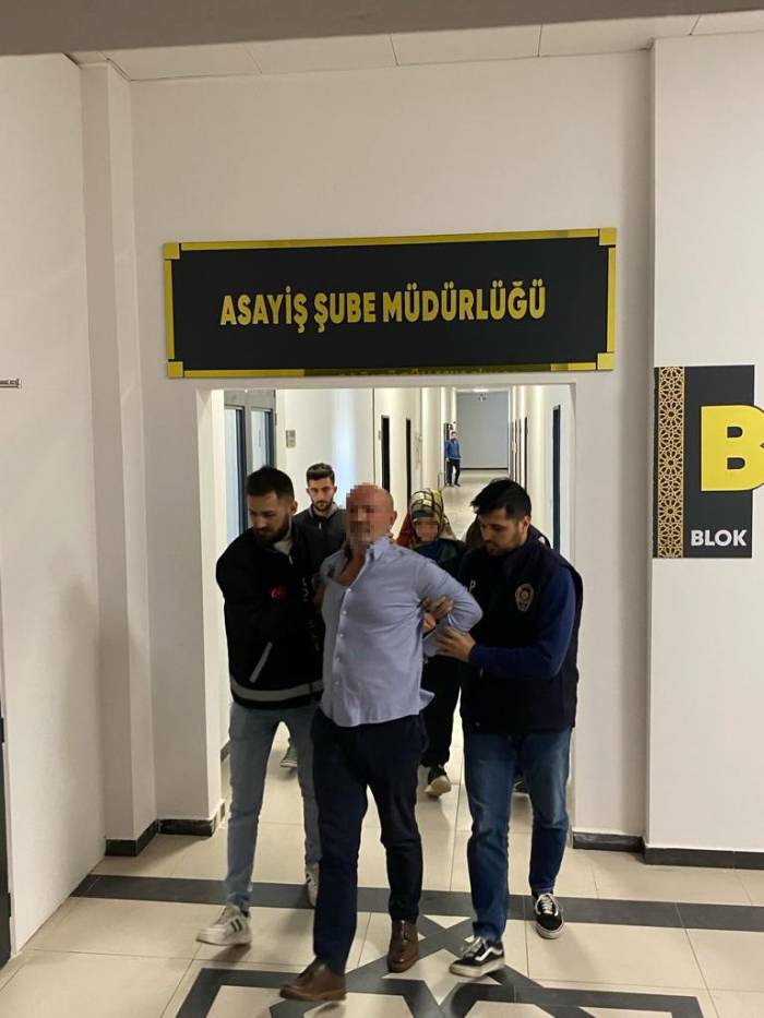 Sağlık Ocağında Terör Estiren Saldırgan Ve Eşi Adliyeye Sevk Edildi