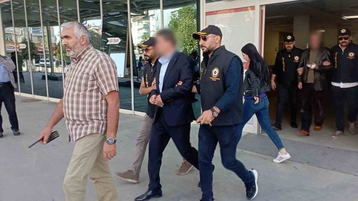 Profesörün Yaralanmasına Neden Olan Profesörün Kardeşi: "Kendimi Korumak İçin Ateş Ettim"