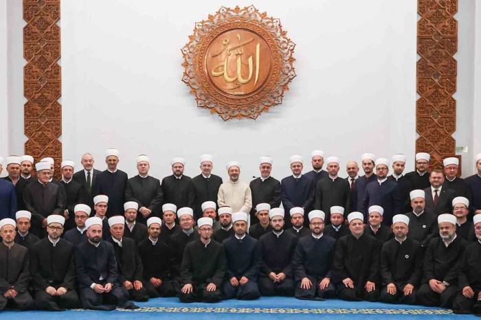 Diyanet İşleri Başkanı Erbaş: “Kur’an-ı Kerim’e Ve Resulünün Sünnetine Sarılarak Yürümeye Devam Ediyoruz”