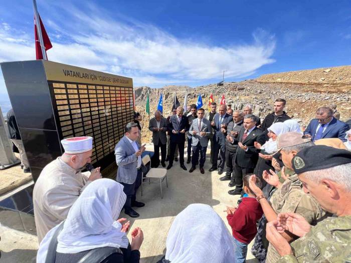 Cudi Dağı’nda Şehitler Anıtının Açılışı Şehit Aileleri Tarafından Yapıldı