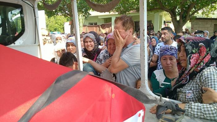 Kazada Hayatını Kaybeden Uzman Çavuş, Kızının Gözyaşlarıyla Son Yolculuğuna Uğurlandı