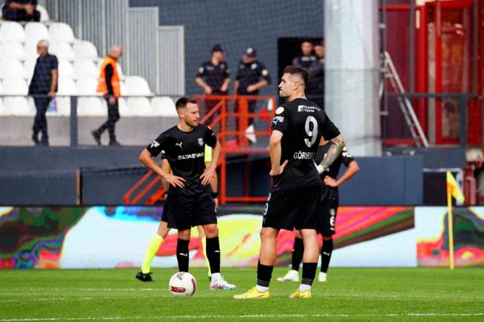 Trendyol Süper Lig: Pendikspor: 2 - Sivasspor: 3 (Maç Sonucu)