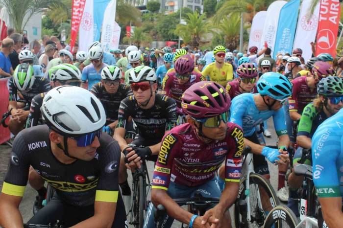 Cumhurbaşkanlığı Türkiye Bisiklet Turu’nda Alanya-antalya Etabının Startı Verildi