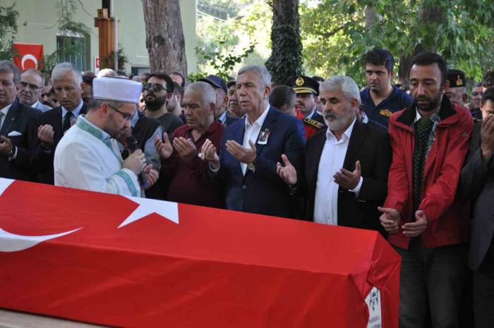 Şehit İtfaiye Eri Eskişehir’de Toprağa Verildi