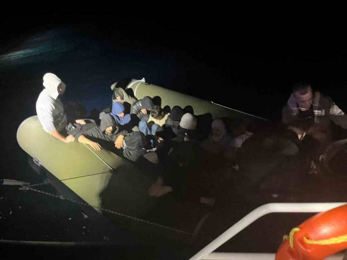 Aydın’da 54 Düzensiz Göçmen Kurtarıldı