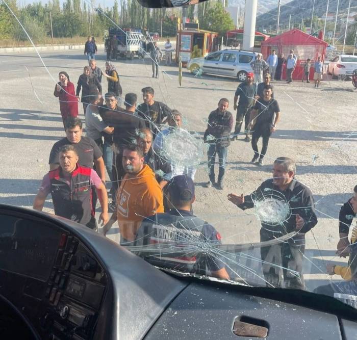 Denizlispor Taraftar Grubu Otobüsüne Silahlı Saldırı