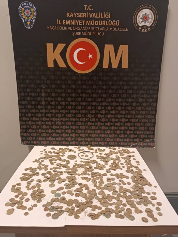 Tarihi Eserler Piyasaya Sürülemeden Yakalandı