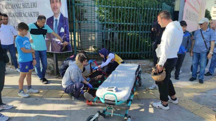 Ters Şeritten Caddeye Girdi, Kazaya Sebep Oldu