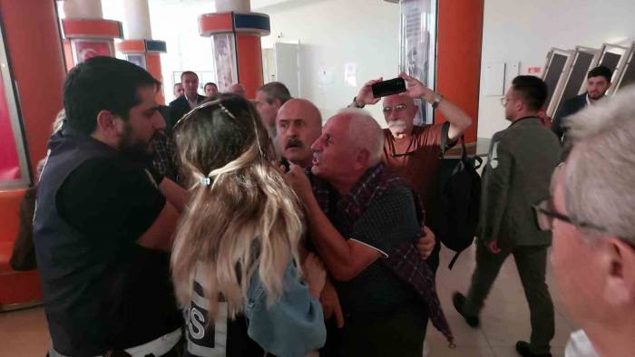 Samsun Chp’de Gergin Kongre