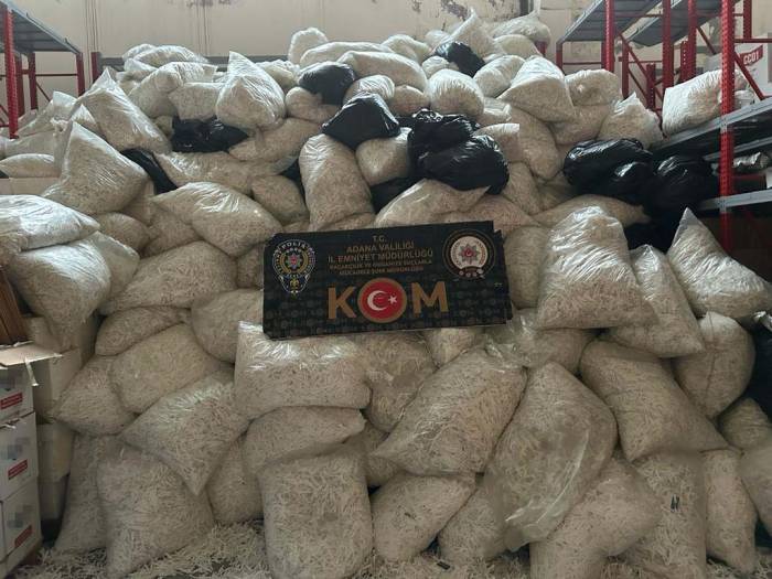 Adana’da 37 Milyon Gümrük Kaçağı Makaron Ele Geçirildi