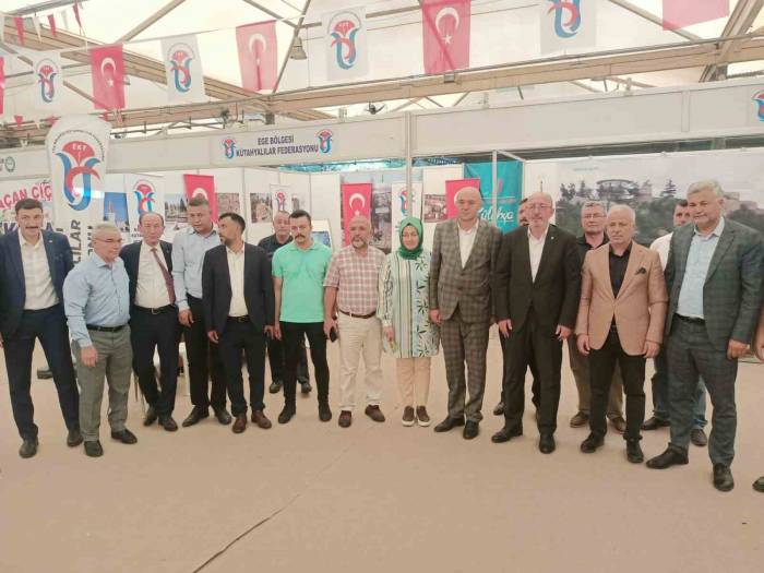 Başkan Mustafa Önsay: "Kütahya Kabuğunu Kırıyor"