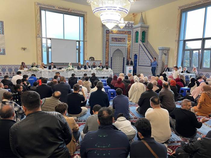 Almanya’nın İlk İmam Hatip Lisesi Açıldı