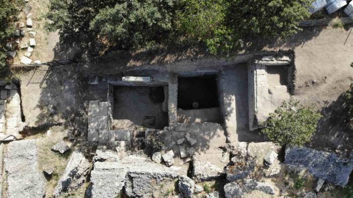 Alexandria Troas Antik Kenti’nde 2 Bin 200 Yıllık Dükkan Bulundu