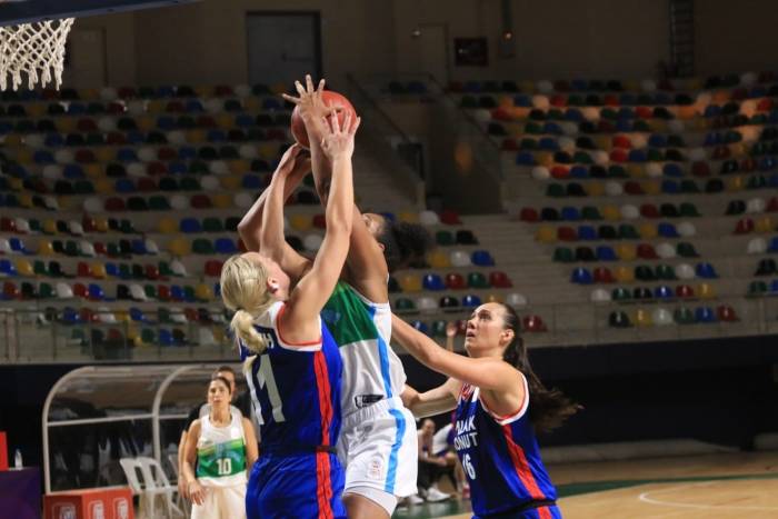 Kbsl: İzmit Belediyespor: 64 - Emlak Konut: 85