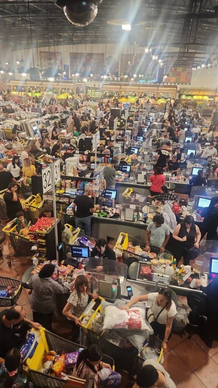 Ordunun Uyarısı Sonrası İsrail’de Halk Marketlere Akın Etti