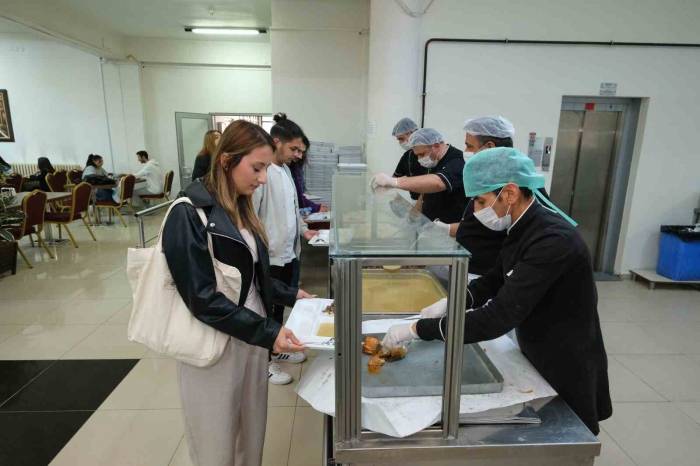 Togü’de İlk Defa Öğrenciler Kendi Yemeğini Belirledi