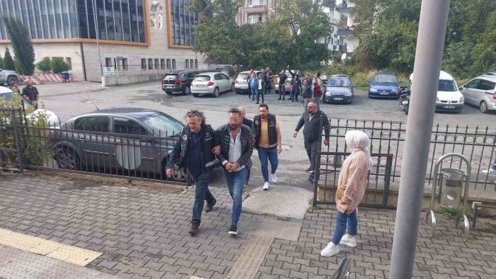Kafes Operasyonunda 5 Şüpheli Adliyede