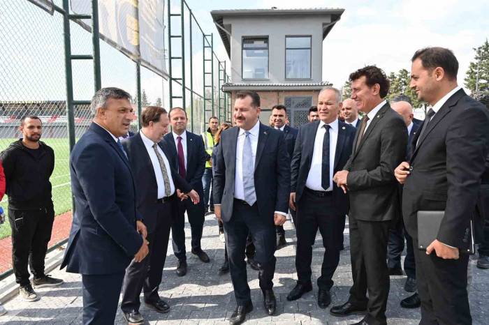 Ali Hikmet Paşa Spor Tesisleri 17 Ekim’de Açılıyor