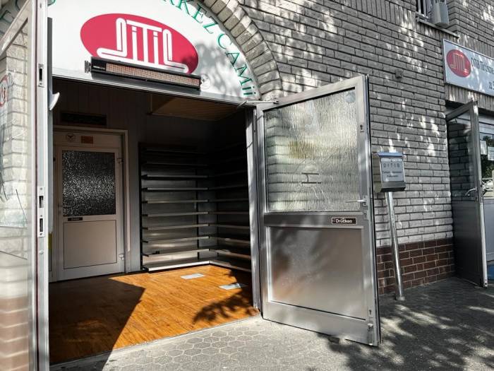 Almanya’da Ditib’e Ait Camiye Taşla Saldıranlar Teslim Oldu