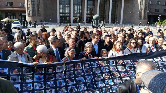 Ankara Garı Saldırısında Hayatını Kaybedenler 8. Yılında Törenle Anıldı
