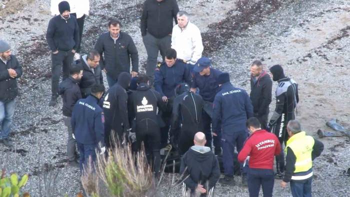 Denizde Kaybolan Gençlerden Birinin Cansız Bedeni Bulundu