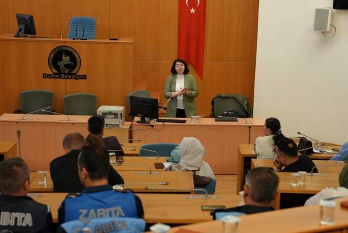 Belediye Personeline Bilgi Edinme Ve Dilekçe Hakkı Eğitimi