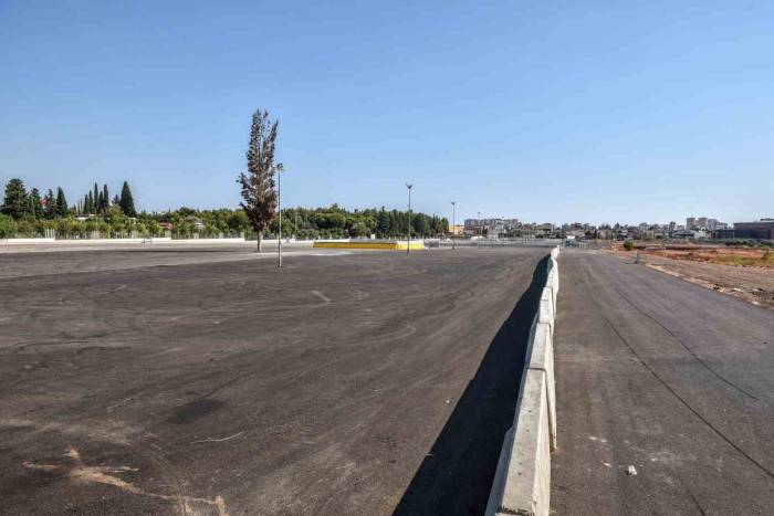 Antalya’ya 150 Bin Kişilik Dev Meydan