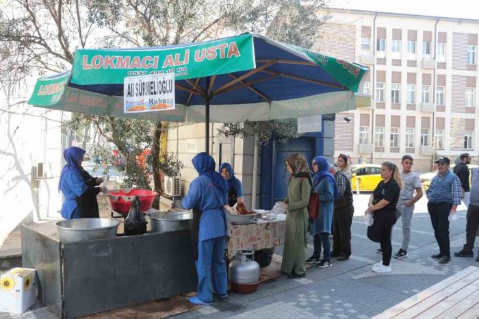 Rahmetli Gazeteci Ali Sürmelioğlu Lokma Hayrı İle Anıldı