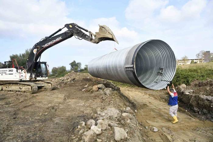Dere Geçişlerine Çelik Boru Menfezler