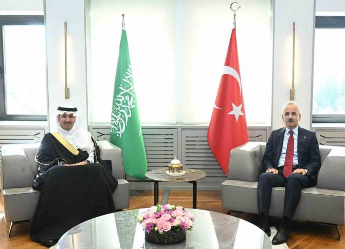 Bakan Uraloğlu’ndan Suudi Arabistan İle Deniz Taşımacılığı Alanında İş Birliği Mesajı
