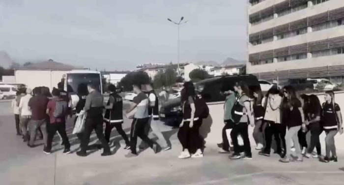 Antalya’da Medikal Malzeme Operasyonu: 3 Tutuklama