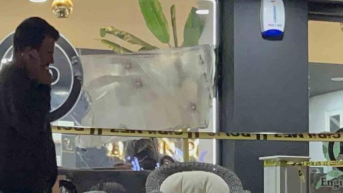 Ataşehir’de Engin Polat’a Ait Kuaföre Silahlı Saldırı
