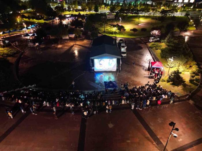 Gençler Geçmişe Yolculuk Yaptı