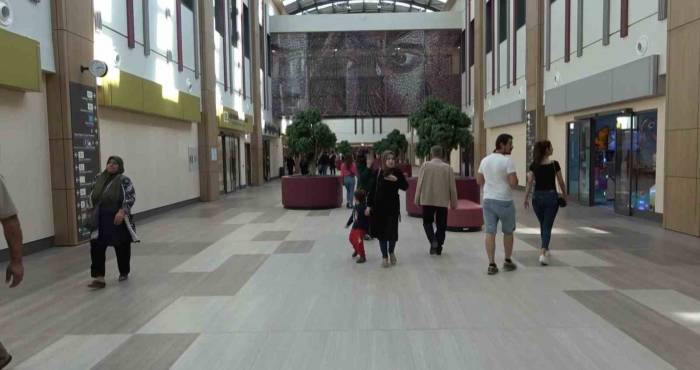 Gaziantep Şehir Hastanesinde 2 Günde 7 Bin 500 Hastaya Hizmet Verildi