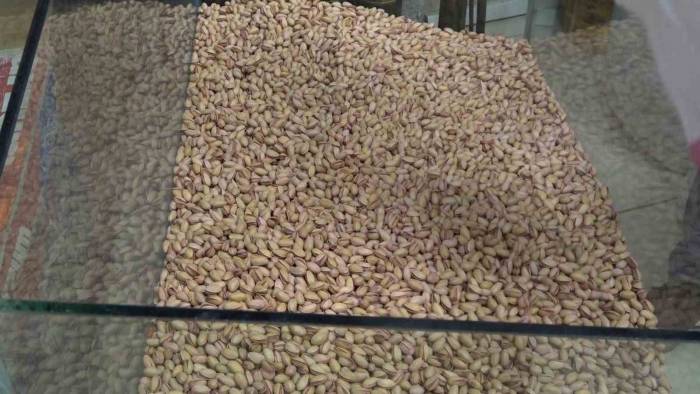 Siirt Fıstığı Tezgahtaki Yerini Aldı