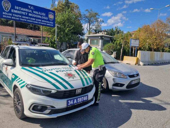 Büyükçekmece’de Trafikte Tehlikeli Hareketler Yapan Şahıs Yakalandı