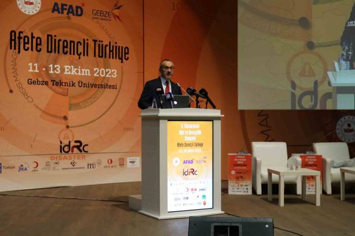 17 Ağustos’u Yaşayan Kocaeli’de Tüm Binalar Testten Geçiriliyor