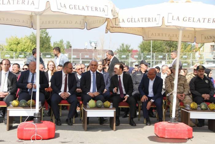 Malazgirt’te “1. Kavun Festivali” Düzenlendi