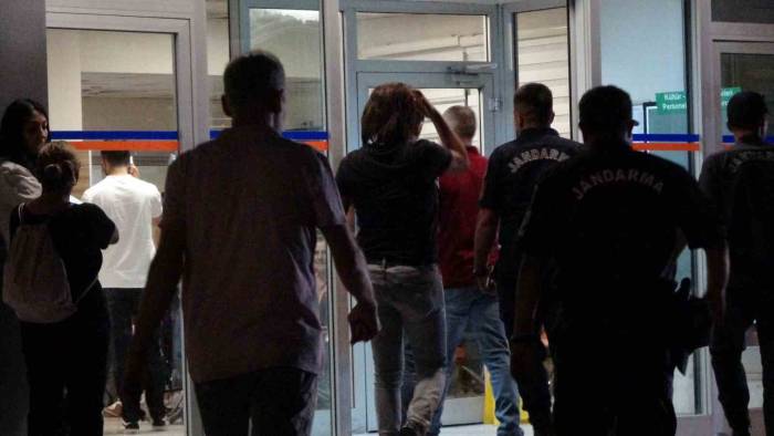İki Aile Arasındaki Silahlı Çatışmanın Altından ’arazi’ Meselesi Çıktı: 2 Ölü, 7 Yaralı