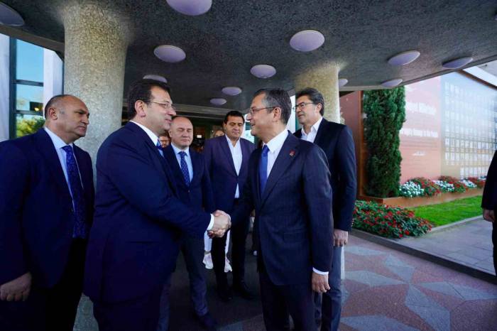 Chp Genel Başkan Adayı Özgür Özel’den İmamoğlu’na Ziyaret