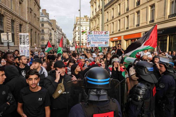 Fransa’da Filistin’e Destek Protestoları Yasaklandı