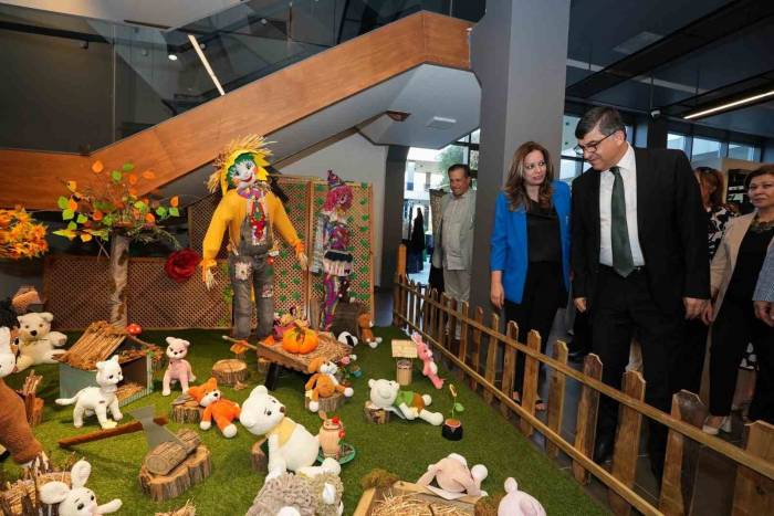 ‘Hanım Eller’ Sergisi Şsm’de Açıldı