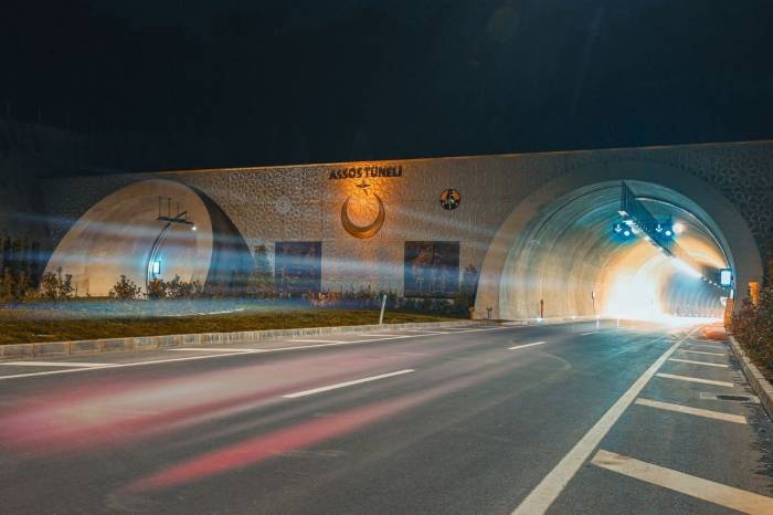 50 Dakikalık Yolu 5 Dakikaya Düşüren Assos Ve Troya Tünelleri 1 Yaşında