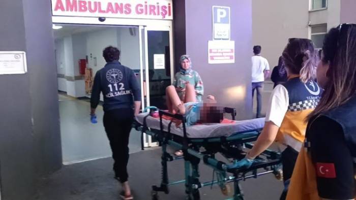 Sokakta Oynarken Otomobilin Çarptığı 5 Yaşındaki Çocuk Yaralandı