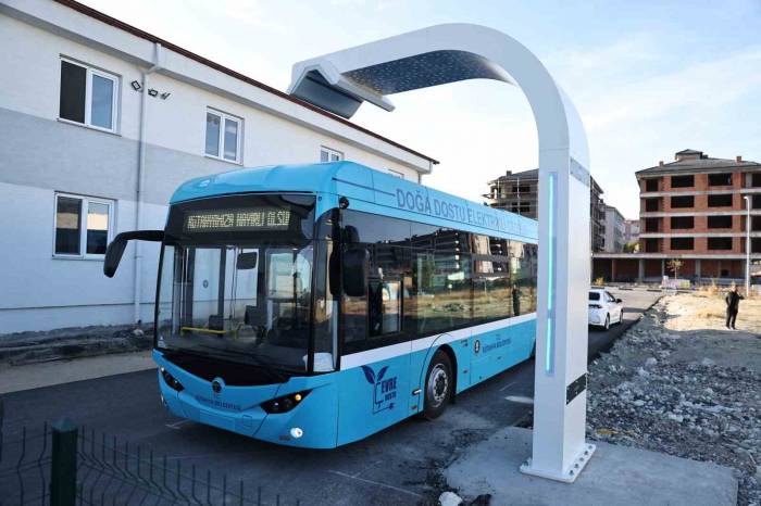 Kütahya’nın Yeni Elektrikli Otobüsleri 12 Dakikada Şarj Olacak