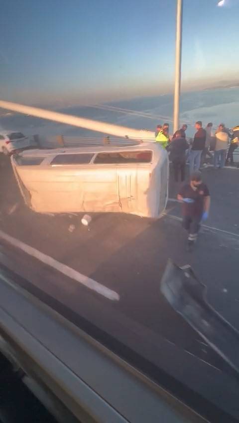 Osmangazi Köprüsü’nde Kaza: 8 Yaralı