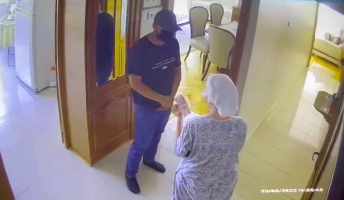 Bakırköy’de Sahte Arkadaş Süsü Veren Dolandırıcı Yaşlı Kadınları Tuzağına Düşürüyor