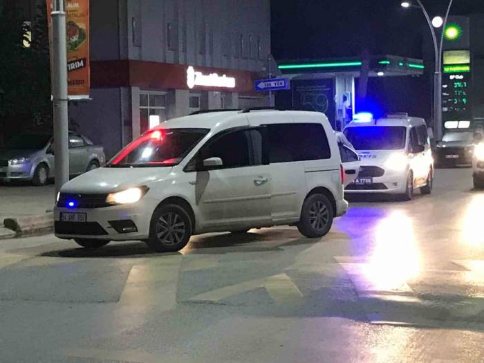 Sakarya’da Haklarında Kesinleşmiş Hapis Cezası Bulunan 2 Şahıs Yakalandı