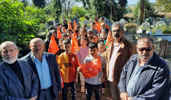 Şehit Komando Er Kabri Başında Anıldı